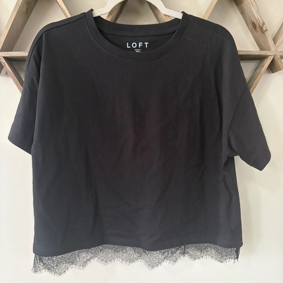 LOFT Tops - LOFT Black Lace-Hem Boxy cropped Top-NWOT-100% cotton. Perfect condition. Sz med